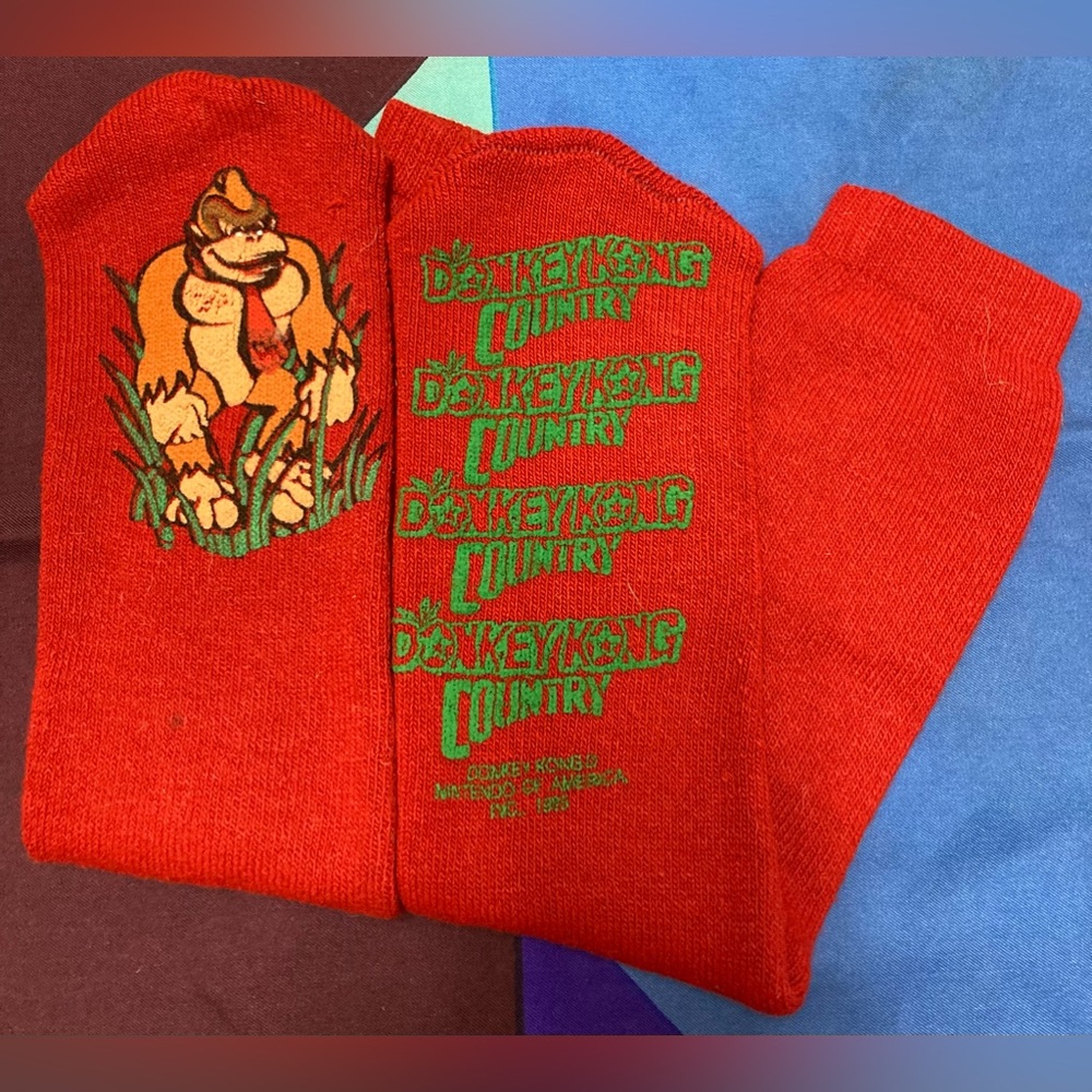 Vtg 1995 Nintendo America Donkey Kong Red Long Socks New Old Stock NWOT